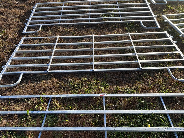 #71-•-12-ft-galvanized-heavy-duty-panel-image-1