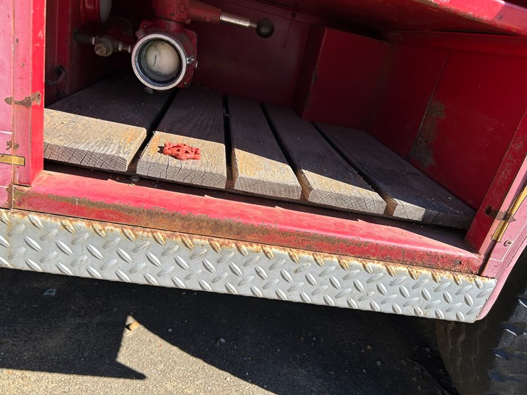 #22559-•-inop-1971-international-harvester-1800-s/a-daycab-fire-truck-vin:-416080g411147-image-27