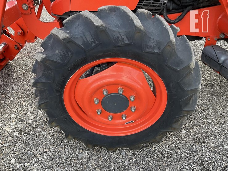 2016-kubota-m7060hdc-image-12