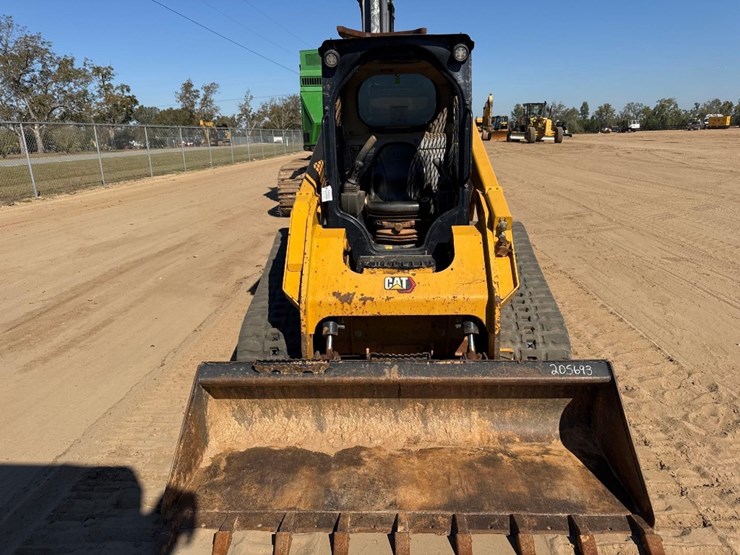 2021-caterpillar-289d3-image-7