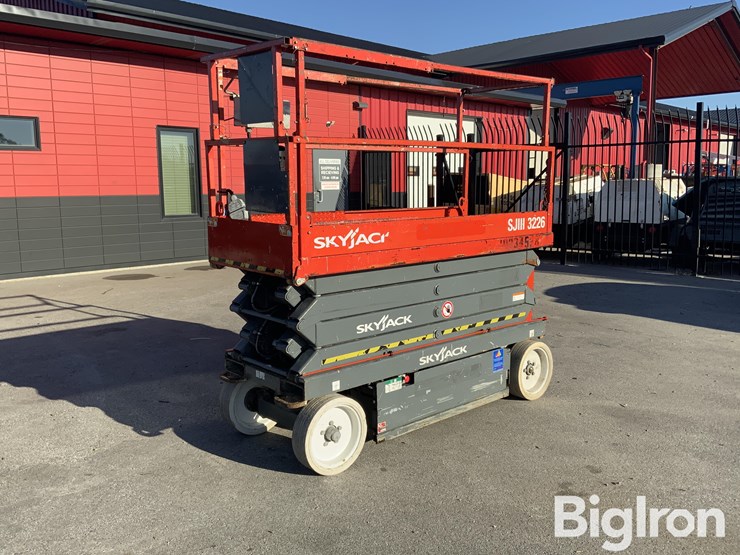 2014-skyjack-sjiii3226-image-1