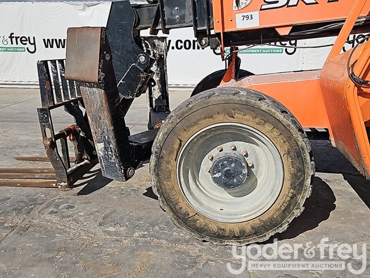 2018-sky-trak-10054-image-16