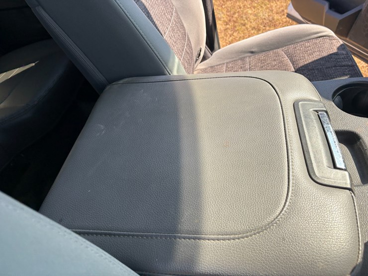 2017-dodge-1500-image-31