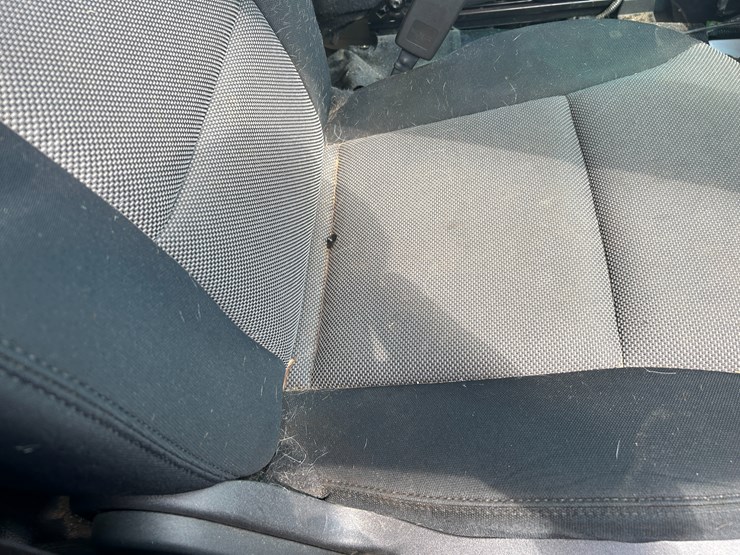 2013-ford-explorer-image-42