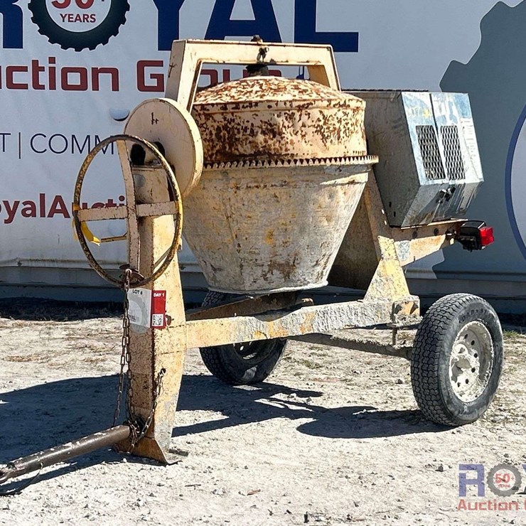 2004 950M Towable Cement Mixer
