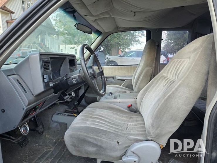 1992-gmc-k3500-image-28