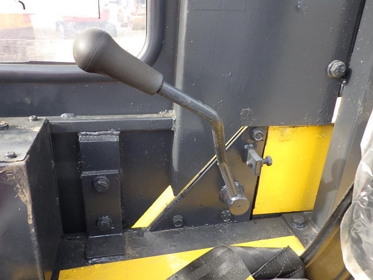 komatsu-pc28-image-22