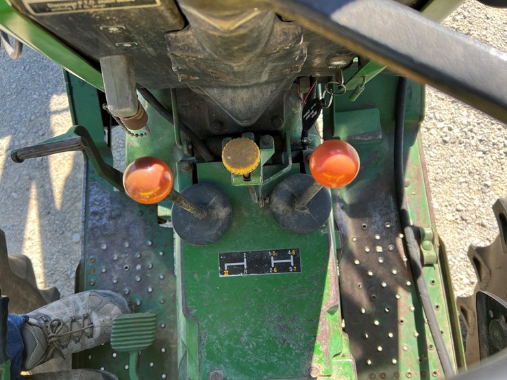 1981-john-deere-2640-image-17