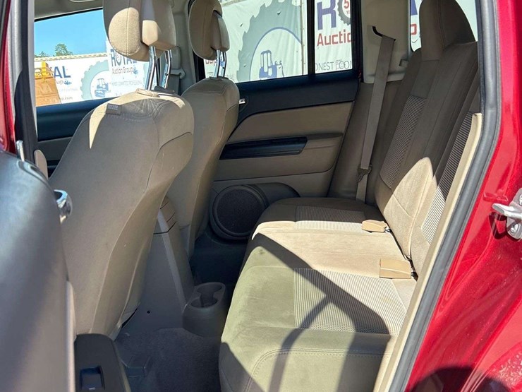 2014-jeep-patriot-image-21