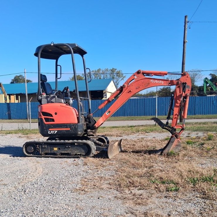 KUBOTA U17