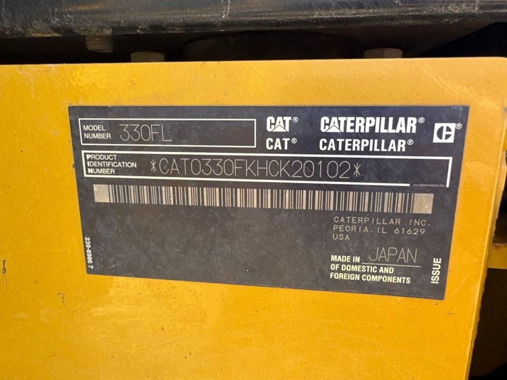 2019-caterpillar-330-image-35