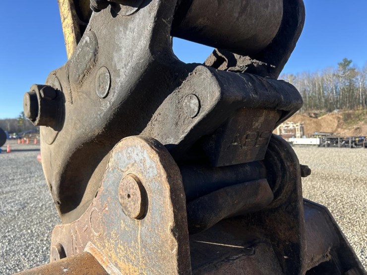 komatsu-pc360-lc-image-17