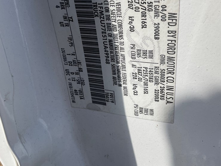 2001-ford-explorer-sport-trac-image-14