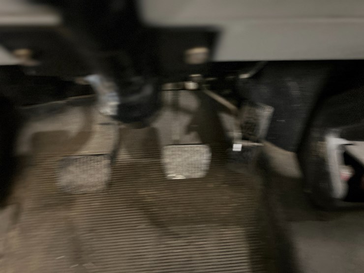 1993-freightliner-fl80-image-71