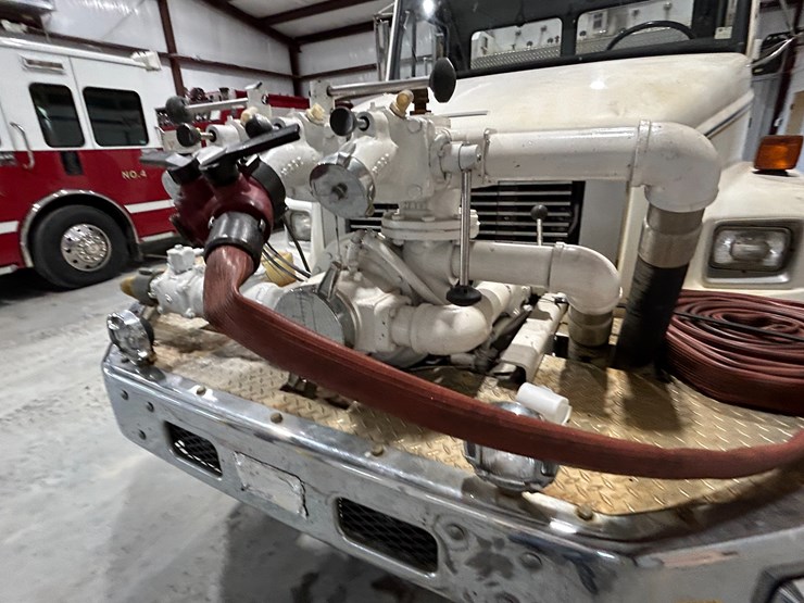 1993-freightliner-fl80-image-55