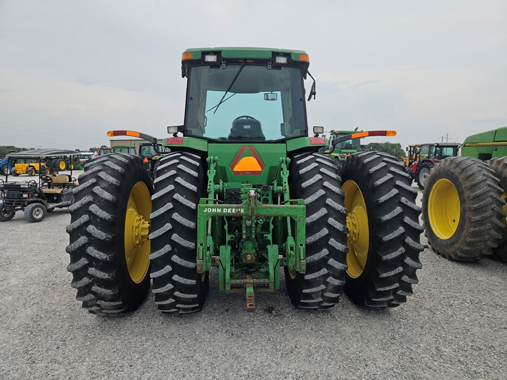 2001-john-deere-8110-image-12