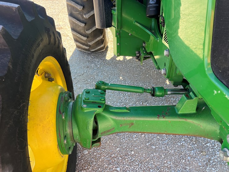 2020-john-deere-5100e-image-4