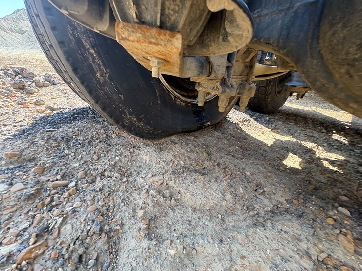 #22534-•-2014-freightliner-prostar-lf-687-t/a-daycab-truck-tractor-vin:-1hsdjsnr4eh099715-image-28