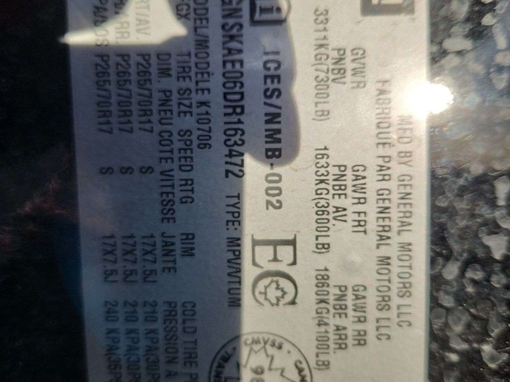 2013-chevrolet-tahoe-image-8