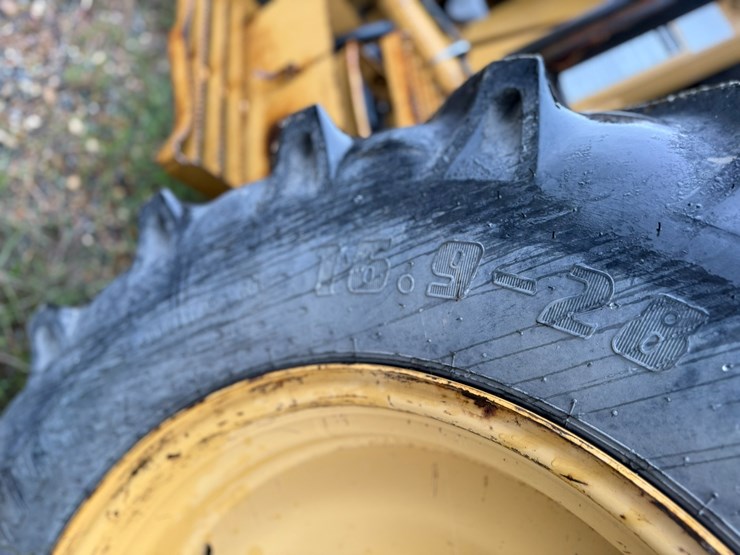 #22581-•-inop-ford-550d-backhoe-loader-image-29