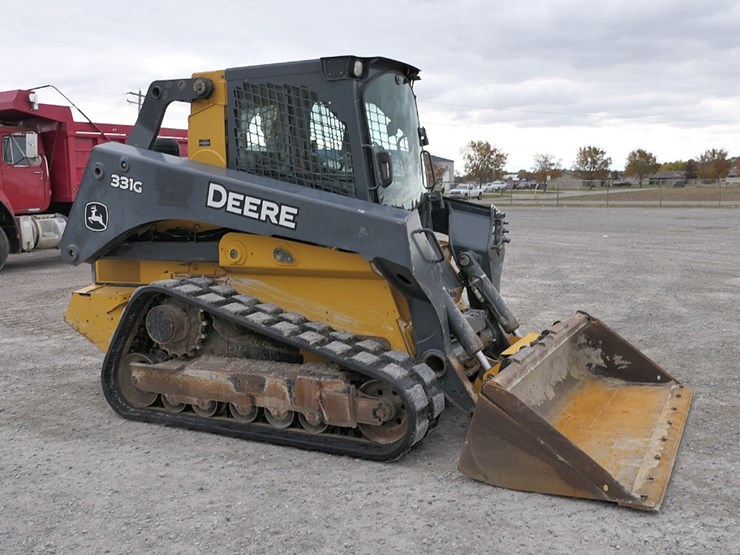 2018-deere-331g-image-5