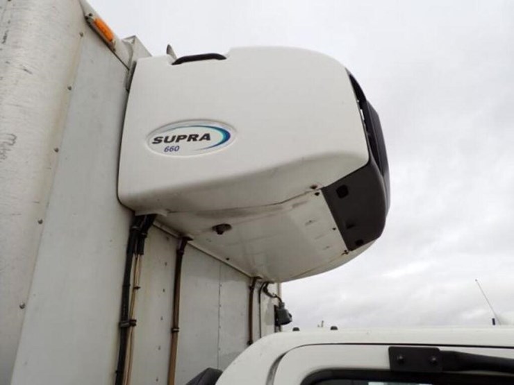 2018-isuzu-nrr-image-48