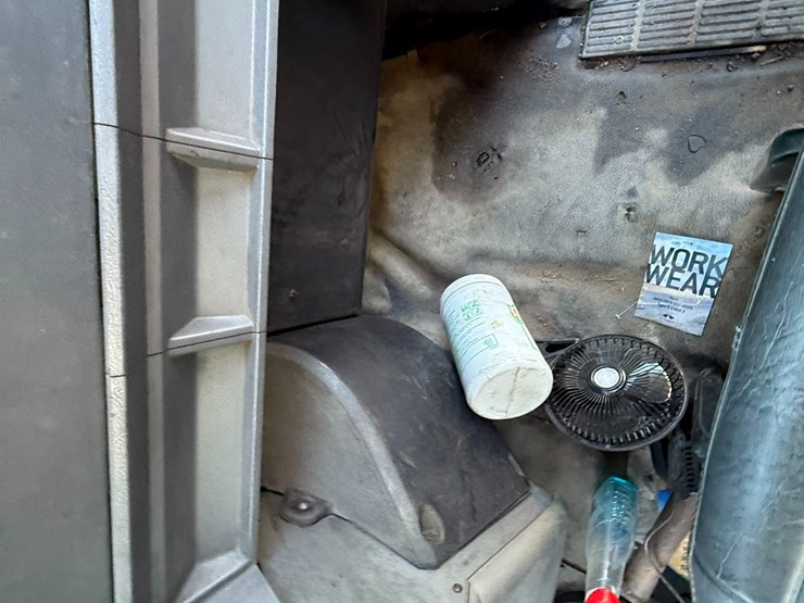 1995-mack-ch613-image-66