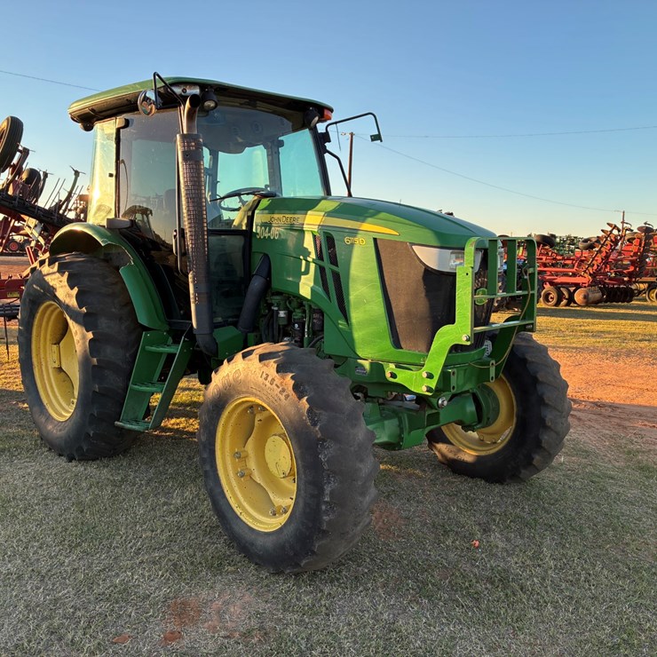 2017 JOHN DEERE 6115D
