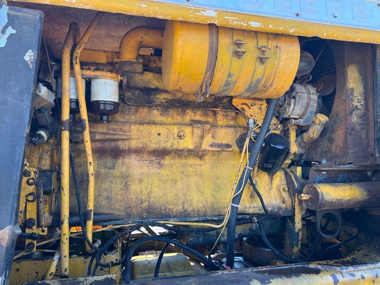 1981-deere-570a-image-20