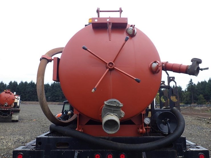 2000-ford-f650-image-9