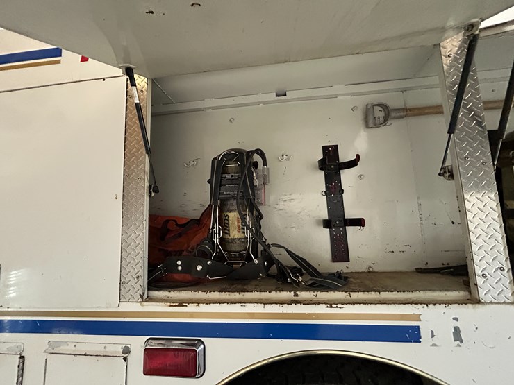 1993-freightliner-fl80-image-19