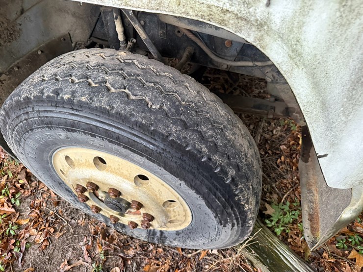 #22576-•-inop-1987-mack-r600k-t/a-single-cab-truck-tractor-vin:-1m3n231k8ht004087-image-11