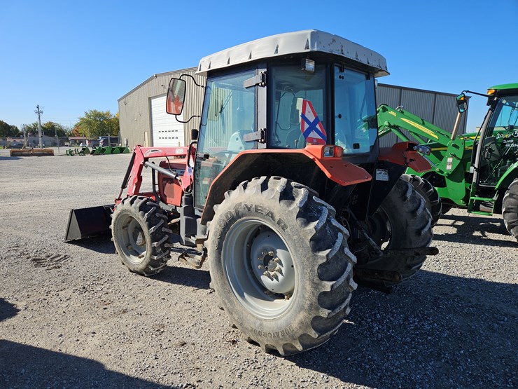 massey-ferguson-471-image-15