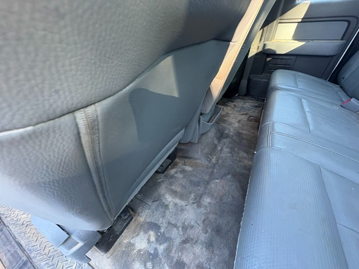 2013-ford-f150-image-46