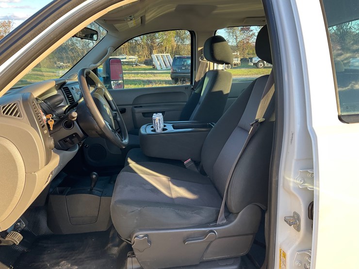 2012-chevrolet-silverado-image-15