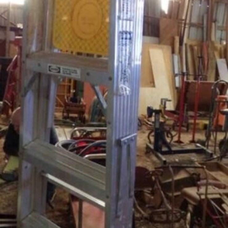 6' Werner Aluminum Step Ladder