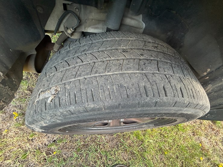 2013-ford-explorer-image-9