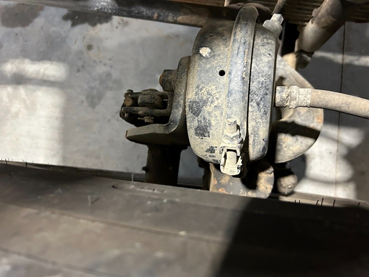 1993-freightliner-fl80-image-33