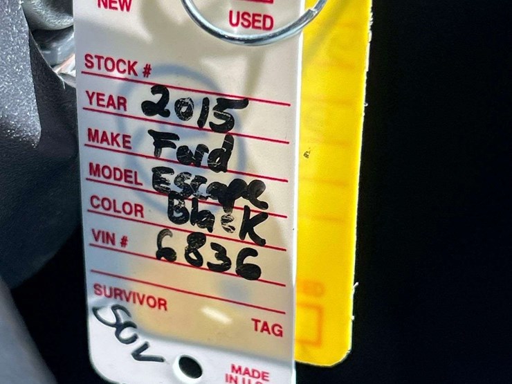 2015-ford-escape-se-image-32