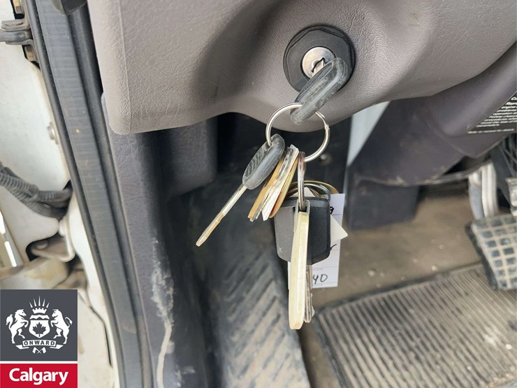 2019-freightliner-114sd-image-13