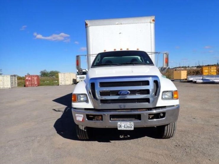 2013-ford-f750-image-2