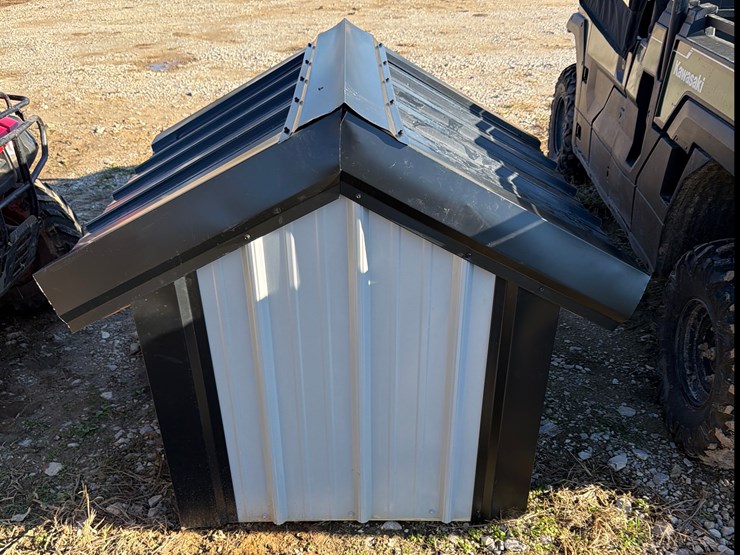 #148-•-metal-dog-house-image-2