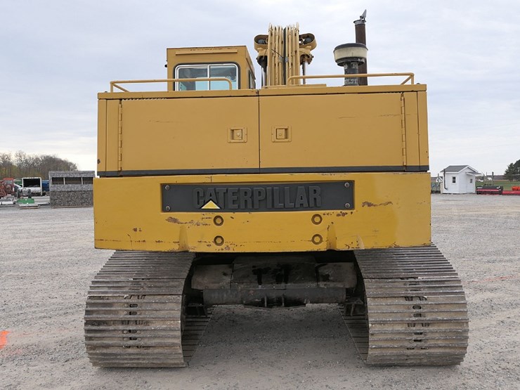 caterpillar-215d-image-4