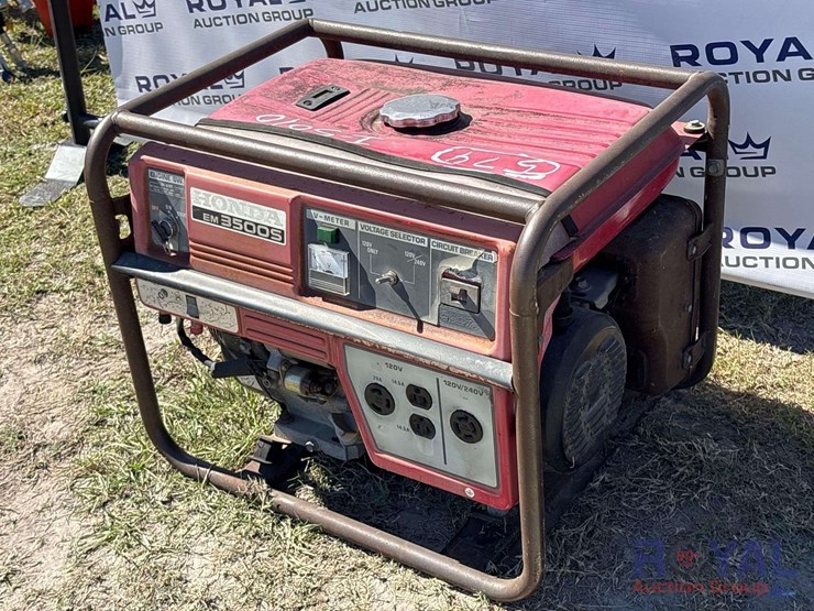 honda-em3500s-portable-gasoline-generator-image-3
