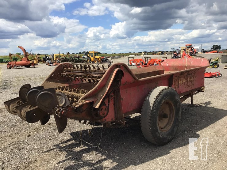 new-holland-327t-image-6