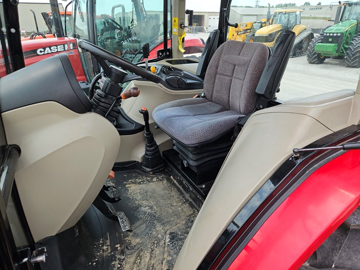 2018-massey-ferguson-5711-image-15