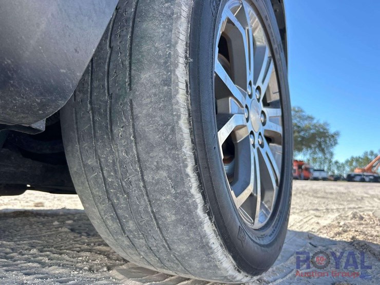 2014-gmc-acadia-image-28