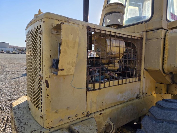 1980-caterpillar-930-image-28