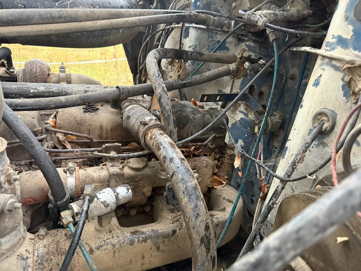 #22576-•-inop-1987-mack-r600k-t/a-single-cab-truck-tractor-vin:-1m3n231k8ht004087-image-44