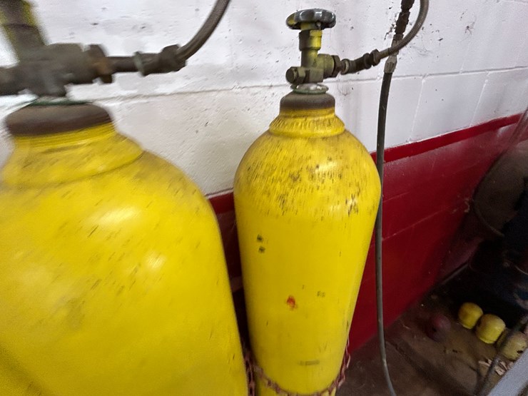 #22557-•-02-cascade-system-w/8-bottles-image-8